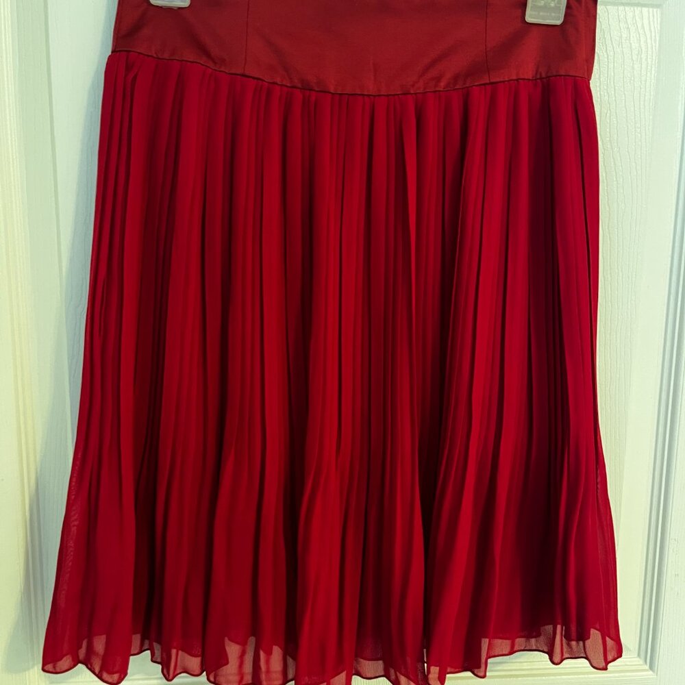 H&M Red A-Line Pleated Cocktail Skirt - Picture 2 of 5